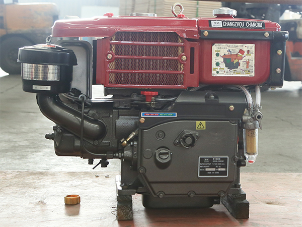 Water cooled diesel engin for sale